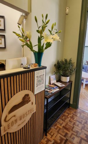 Screenshot_20250404_153157_Photos Screenshot_20250404_153157_Photos